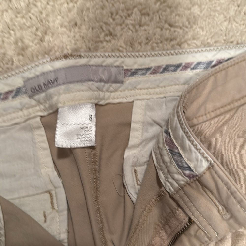 Old Navy capris - Picture 4 of 4